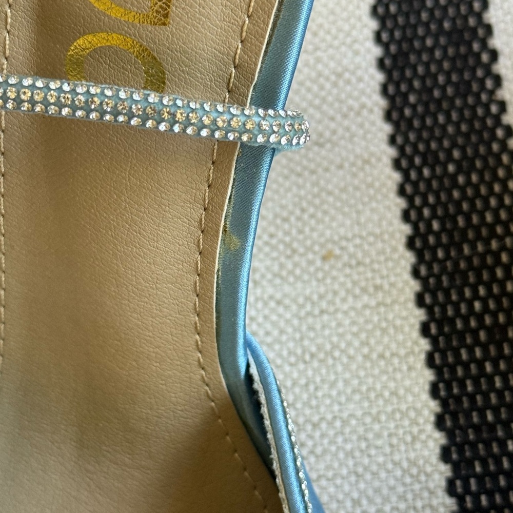 EGO Blue Heels with Bow and Rhinestone Accent Size 5 - Picture 13 of 15